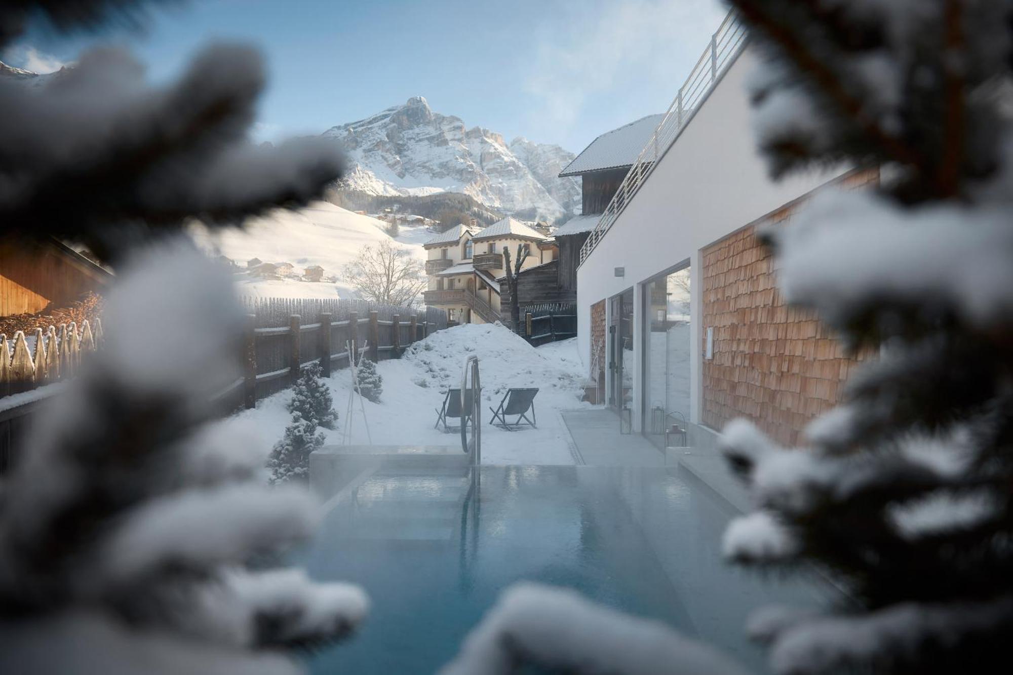 Hotel Des Alpes La Villa  Esterno foto