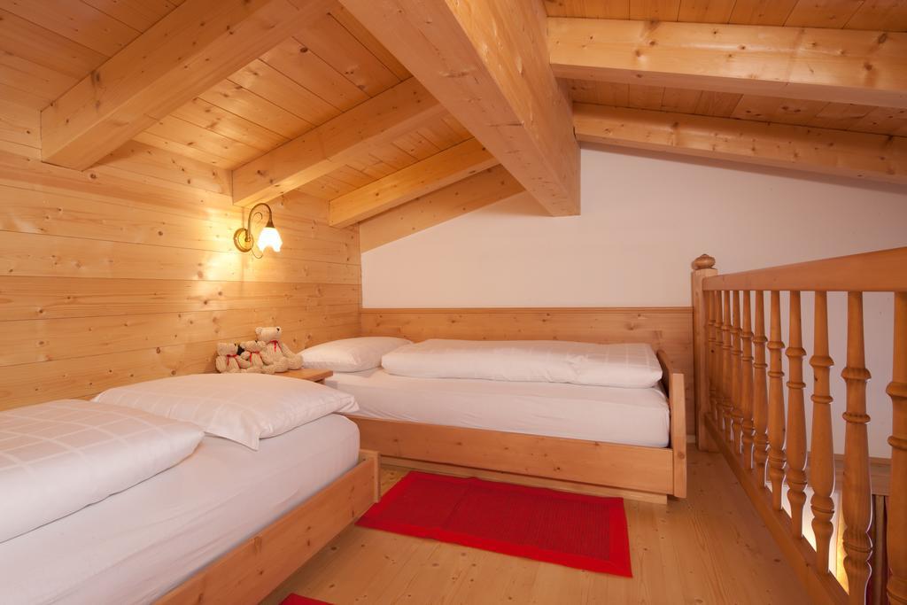 Hotel Des Alpes La Villa  Esterno foto