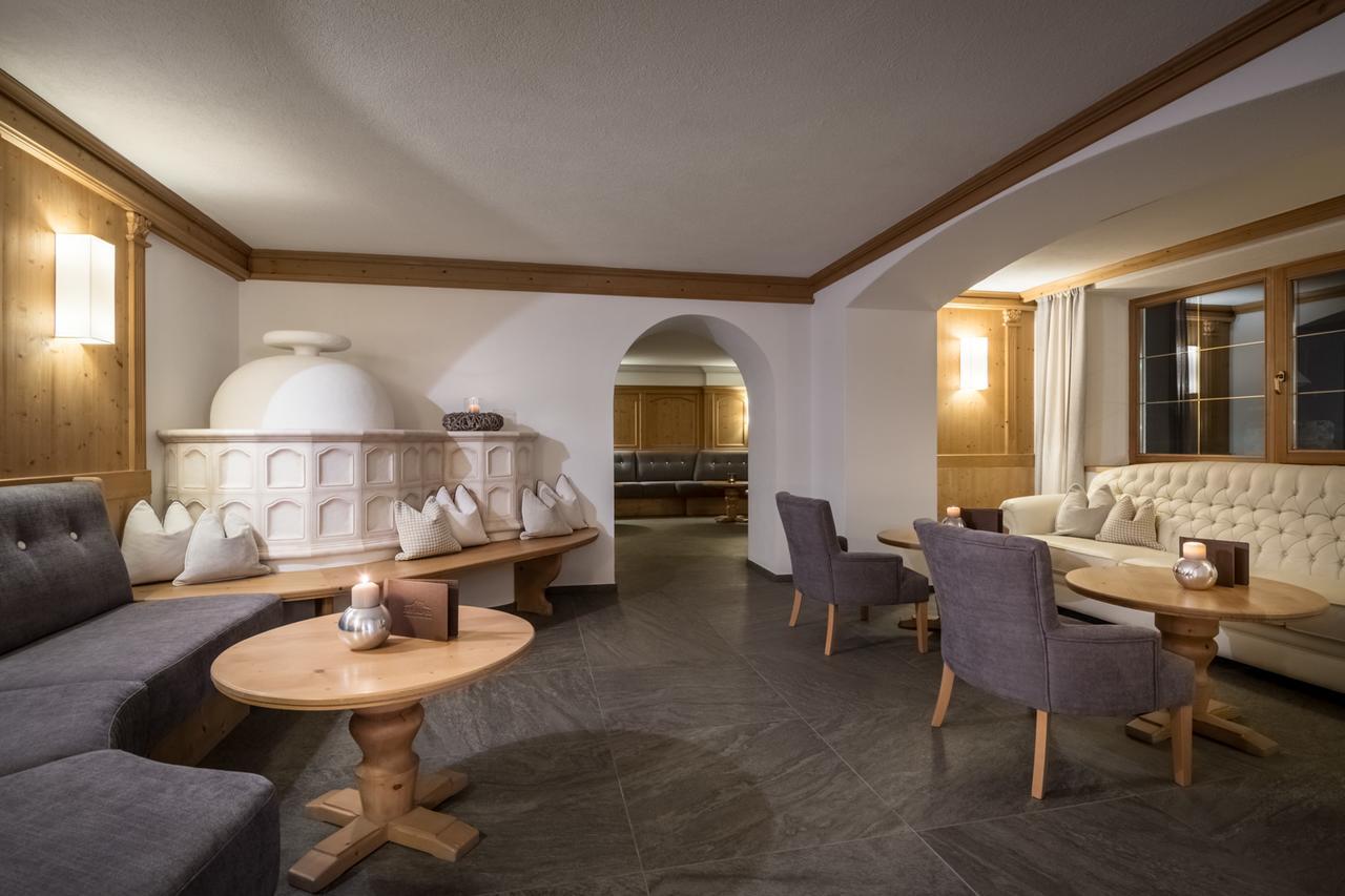 Hotel Des Alpes La Villa  Esterno foto