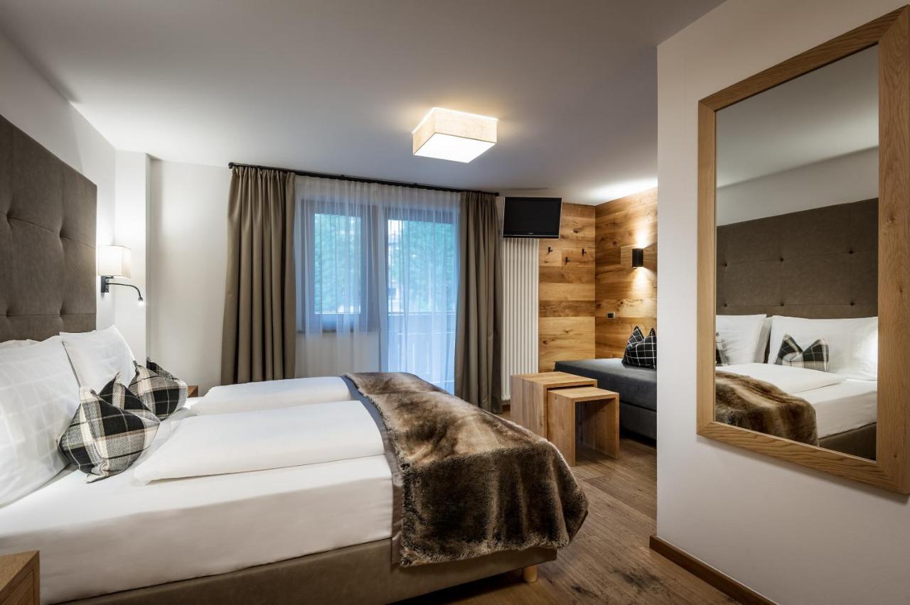 Hotel Des Alpes La Villa  Esterno foto